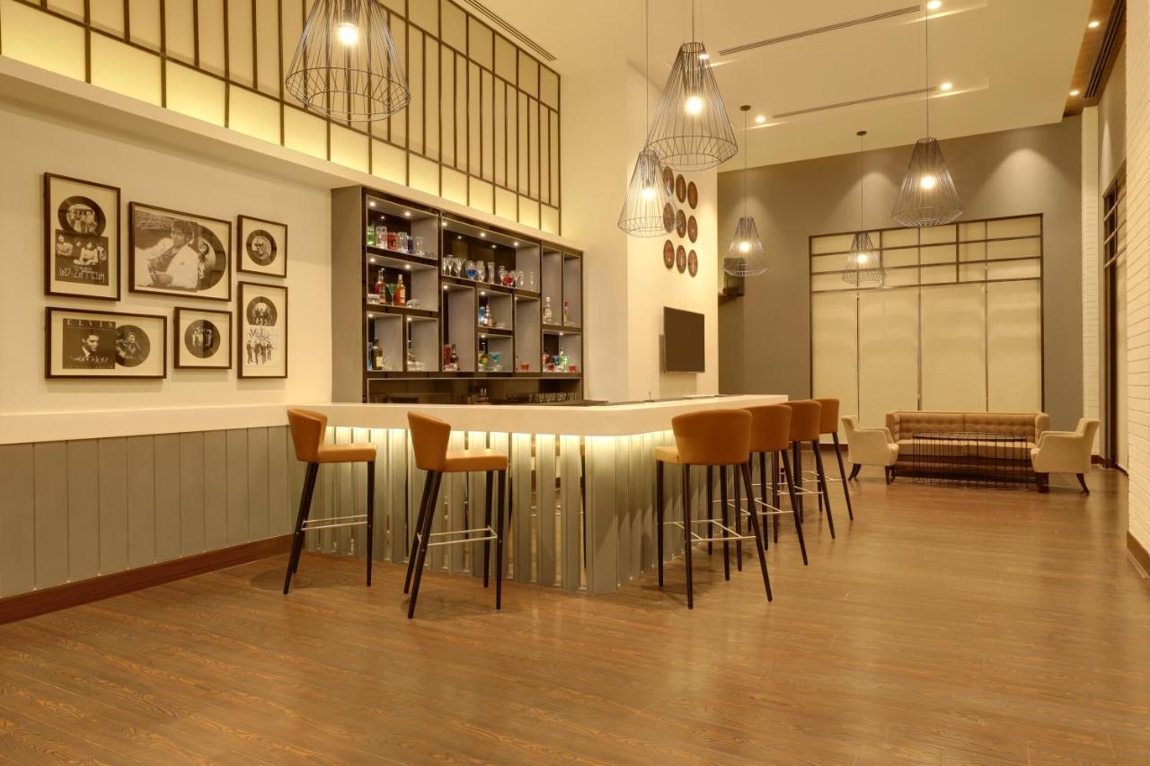 Lemon Tree Hotel, เจฮานซี ภายนอก รูปภาพ