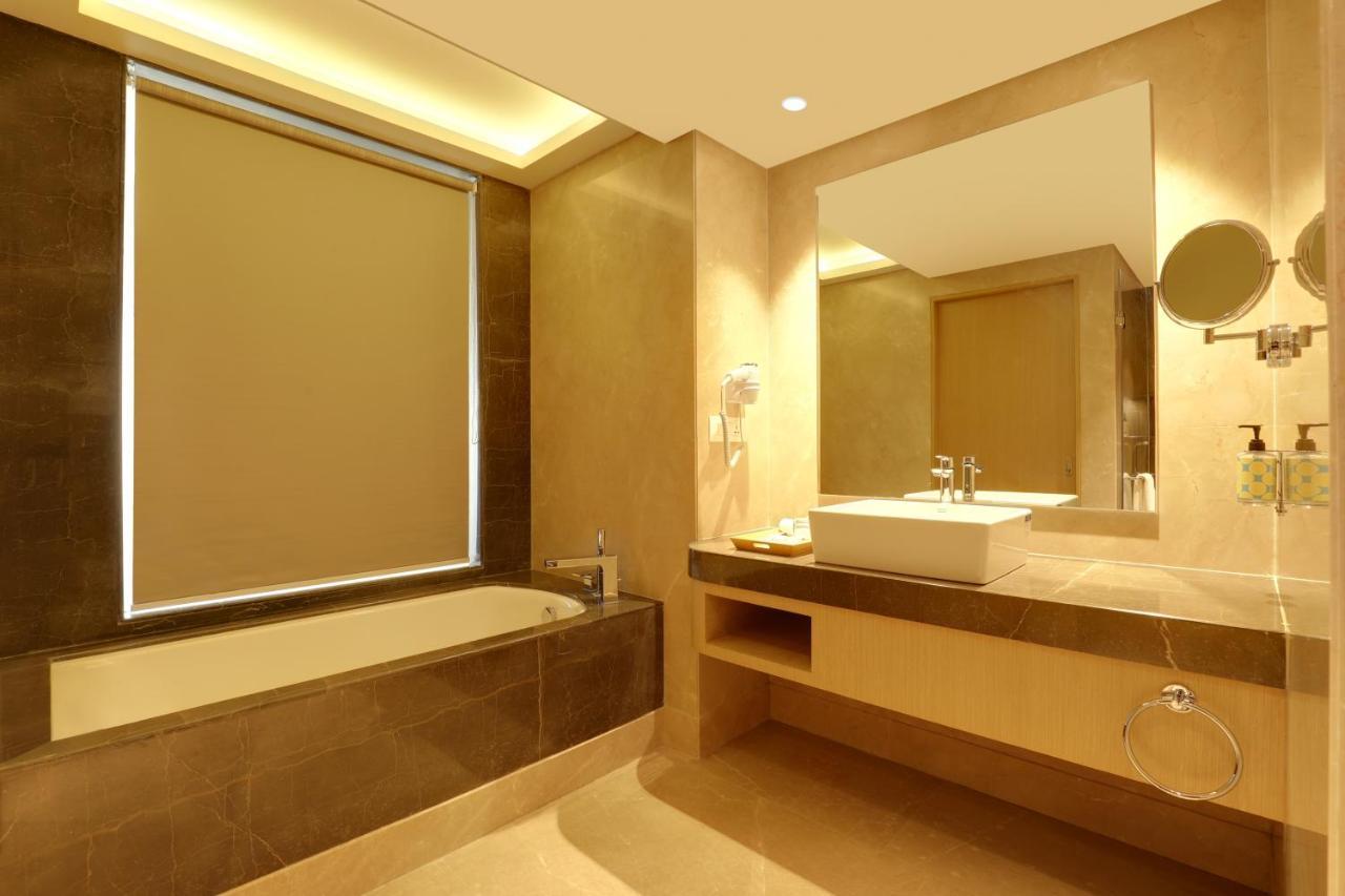 Lemon Tree Hotel, เจฮานซี ภายนอก รูปภาพ